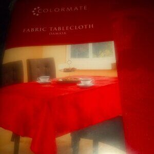 NWT Colormate Damask Fabric Tablecloth